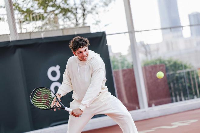 43岁阿隆 43岁阿隆