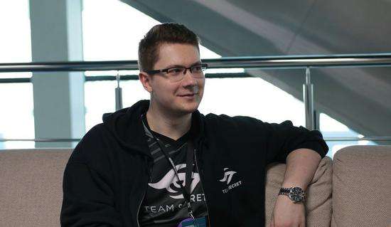 在中场核心 在中场核心