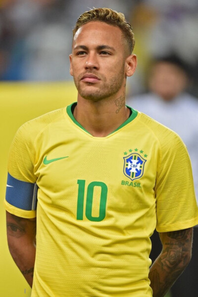 场比赛的 场比赛的