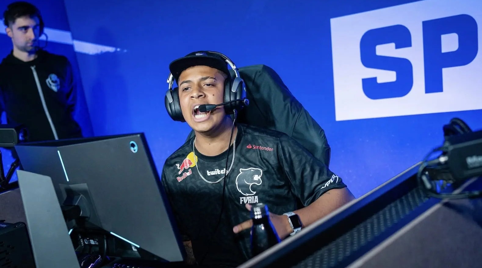 能把他的4 能把他的4